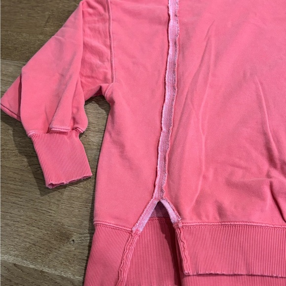 American Eagle, oversized coral sweatshirt ex small boxy lightly distressed soft - Picture 3 of 11